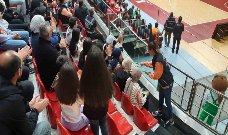 Narkotik Polisi Vatandaşı Bilgilendirdi