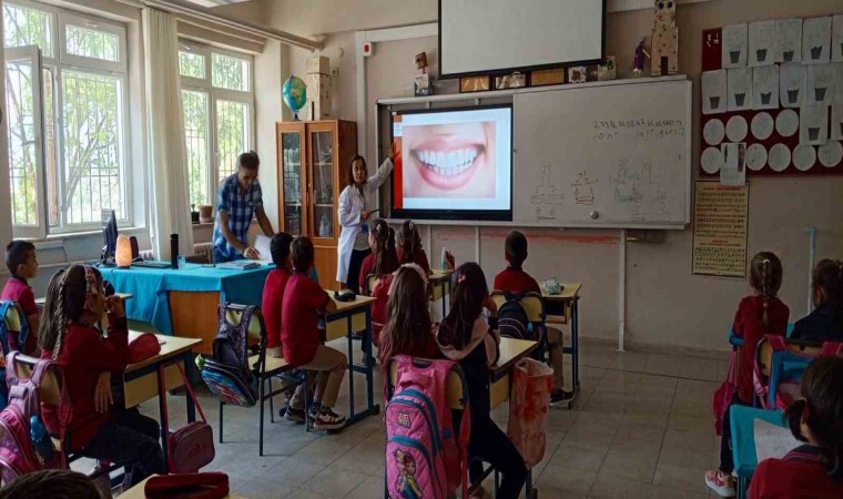 Nazillide miniklere ağız ve diş sağlığı anlatıldı