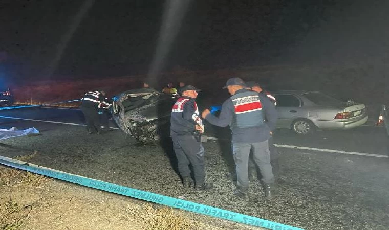 Nevşehir’de iki araca çarpan otomobilin sürücüsü öldü