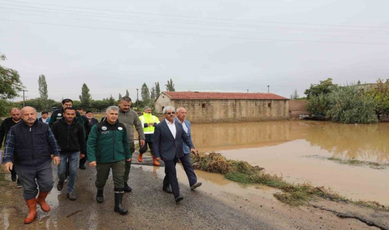 Niğde Valisi Çelik, sel bölgesinde inceleme yaptı