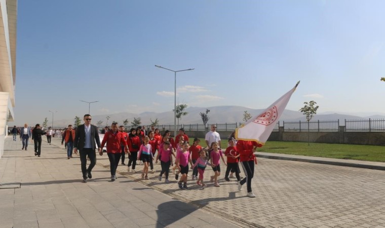 Niğdede Amatör Spor Haftası açılışı yapıldı