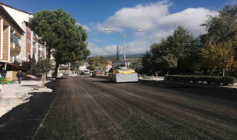 Niksar Belediyesi çalışmalarına hız kesmeden devam ediyor