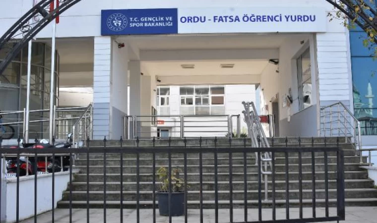 Ordu’da KYK yurdundaki asansörde 4 öğrenci mahsur kaldı (2)