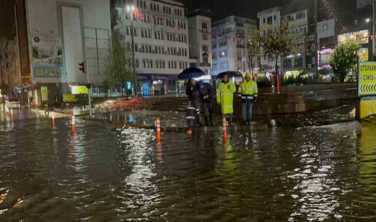 Orduda sel sonrası su tahliye çalışmaları sürüyor