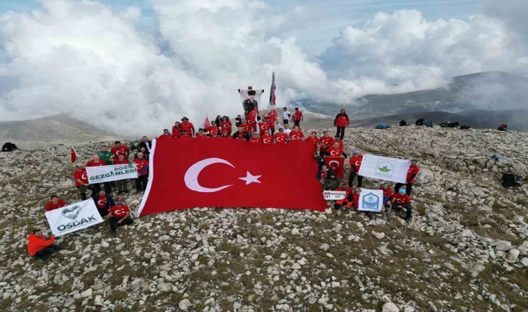 Osmangazili dağcıların ‘100. yıl zirve tırmanışı