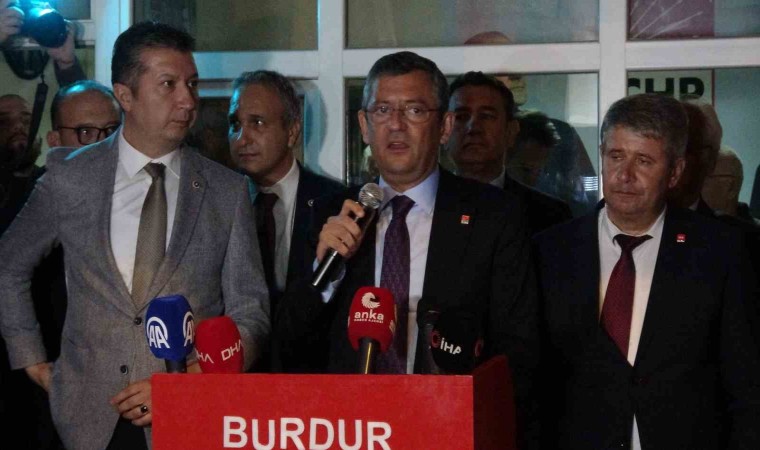 Özgür Özel: “Cumhuriyet Halk Partisi seçimlerde kaybetmeye mahkum olmasın diye bir değişim, dönüşüm sürecinin içinde yer aldık”