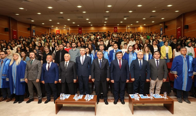 PAÜ Hukuk Fakültesinde yeni eğitim öğretim yılının ilk dersi yapıldı