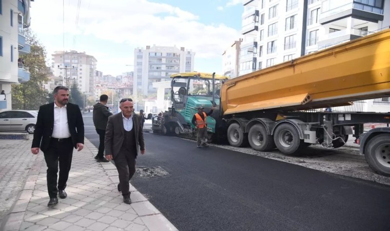 Pursaklarda yol yenileme seferberliği