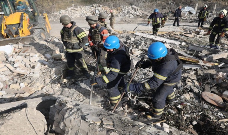 Rusya, Harkovda sivilleri vurdu: 50 ölü