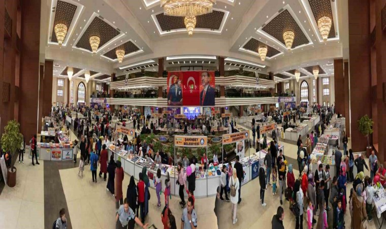 Şahinbey Belediyesinin kitap fuarına rekor katılım