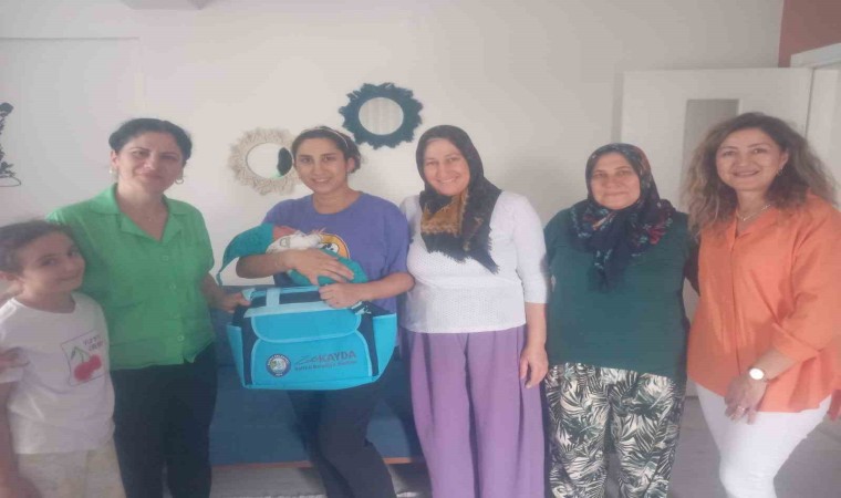 Salihlide hoş geldin bebek projesi: 171 aileye ulaşıldı