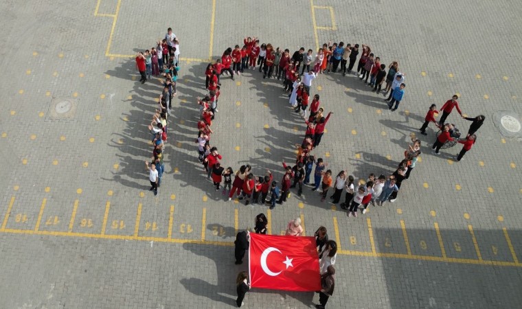 Şanlıurfadaki Yeni Zelanda okulunda cumhuriyet coşkusu