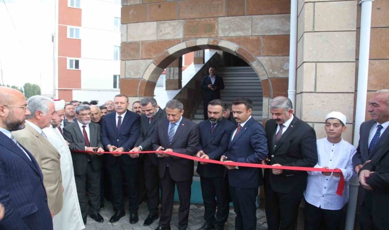 Şehidin vasiyeti olan cami ve yatılı hafızlık Kuran kursu ibadete açıldı