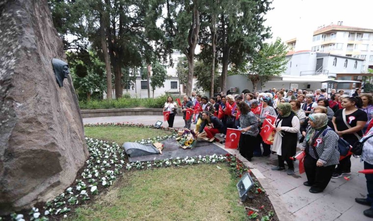 Selçuklu kadınlardan Zübeyde Hanımın anıt mezarına ziyaret