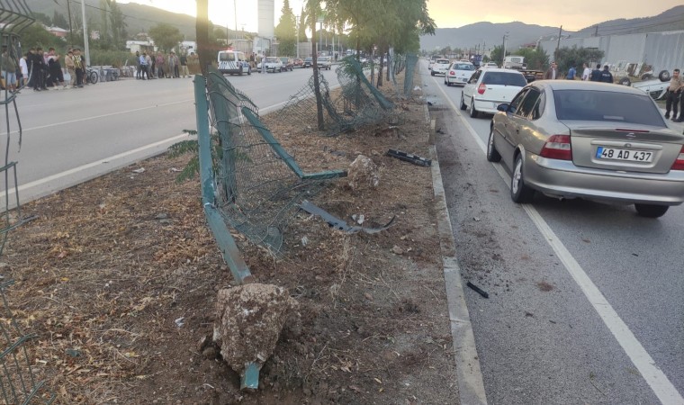 Seydikemerde meydana gelen trafik kazasında 1 kişi öldü