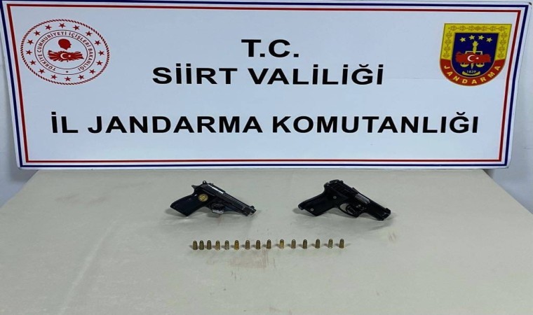 Siirtte silah ve mühimmat kaçakçısı yakalandı