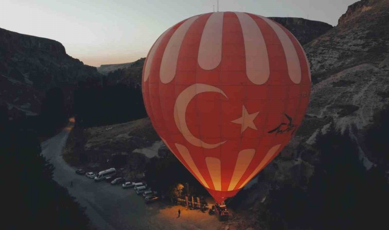 Soğanlıyı 12 bin kişi havadan izledi