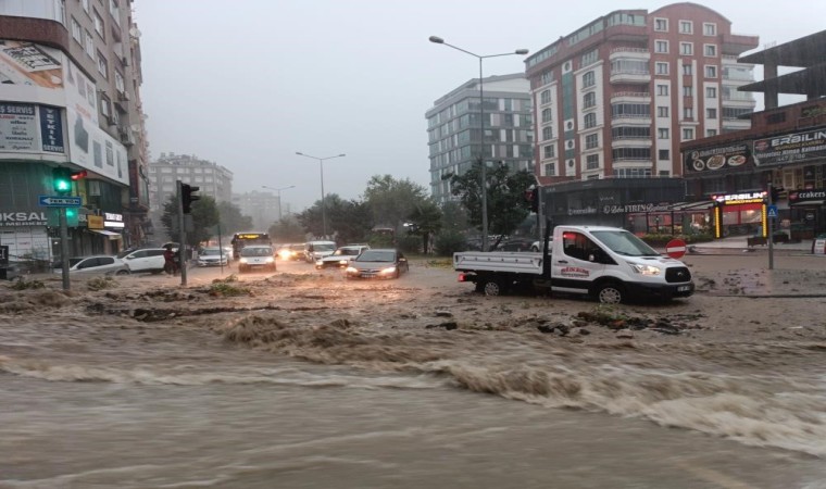 Su uzmanı profesörden sel değerlendirmesi: Kuraklık ve betonlaşma”