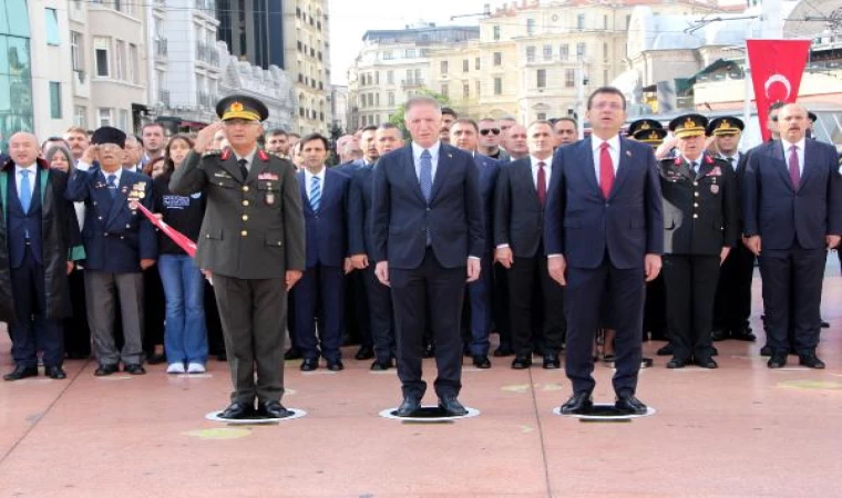 Taksim’de İstanbul’un kurtuluşunun 100. yıldönümü törenle kutlandı