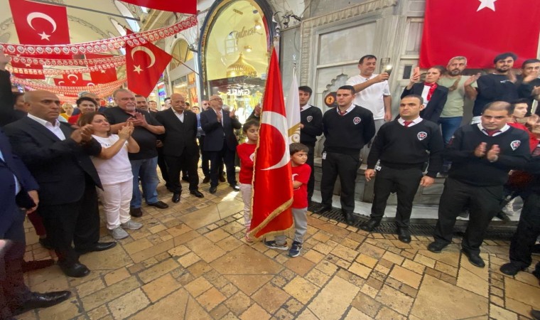 Tarihi Kapalıçarşıda Cumhuriyetin 100üncü yıl coşkusu yaşandı