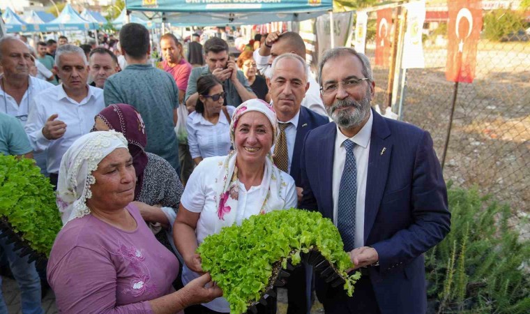 Tarsusta 1 milyon fide, 30 ton buğday ve 250 bin fidan ücretsiz dağıtıldı