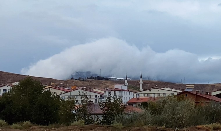 Tatvanda yağmur bulutları görsel şölen oluşturdu