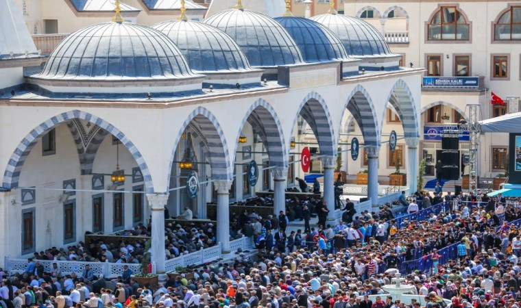 TDV, “Bir Tuğla da Benim Olsun” kampanyasıyla 4 bin 68 cami inşa etti