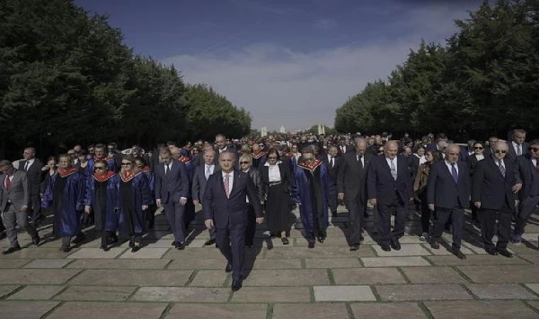 TED, 10 bin kişiyle Anıtkabir’i ziyaret etti