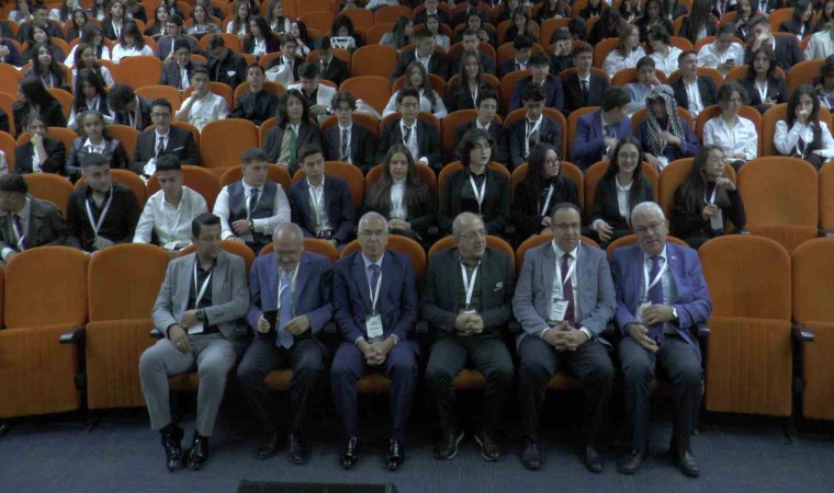 Tekden Fen ve Anadolu Lisesinde ‘MUNEX23 konferansı