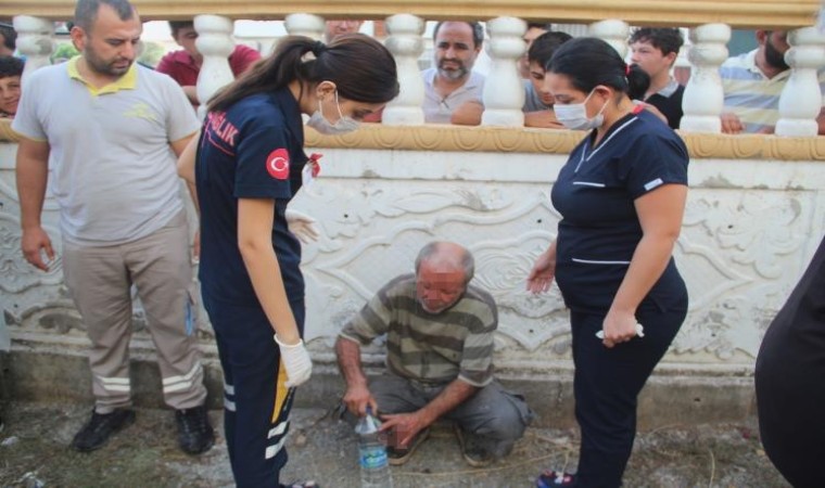 Tekstil atölyesi alev topuna döndü, yangının evlere sıçramaması için itfaiye alarma geçti