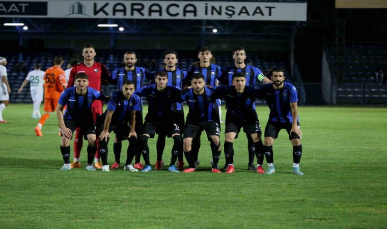 TFF 2. Lig: Karacabey Belediyespor: 3 - Kırşehir FSK: 0