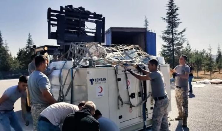 Türkiye’nin Gazze’ye insani yardım sevkiyatı devam ediyor (2)