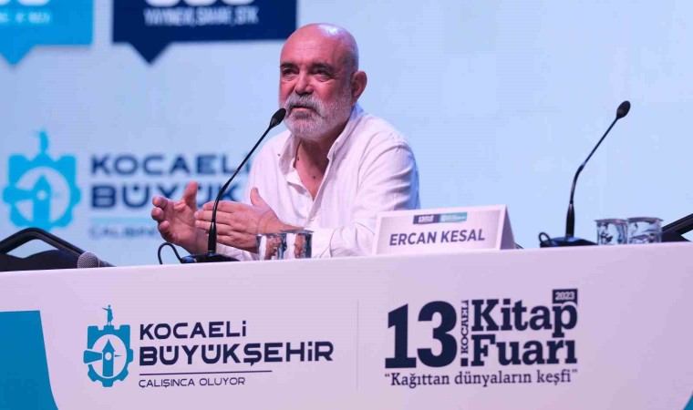 Ünlü oyuncu Ercan Kesal, 13. Kocaeli Kitap Fuarında sevenleriyle buluştu