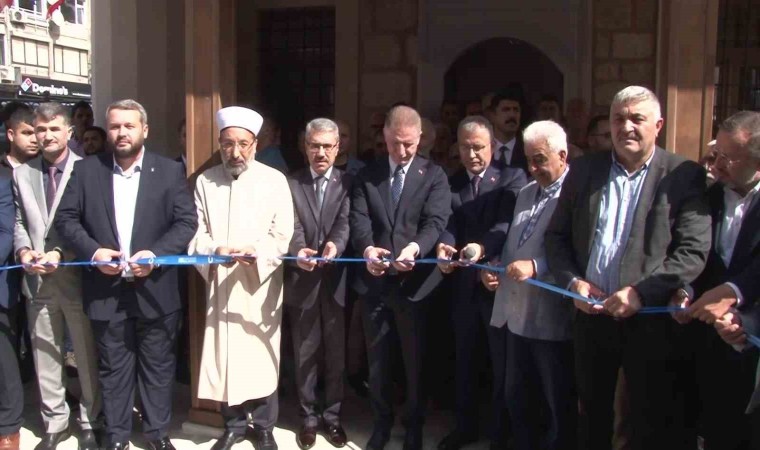 Üsküdarda restorasyonu tamamlanan Bülbülderesi Fevziye Hatun Camii açıldı