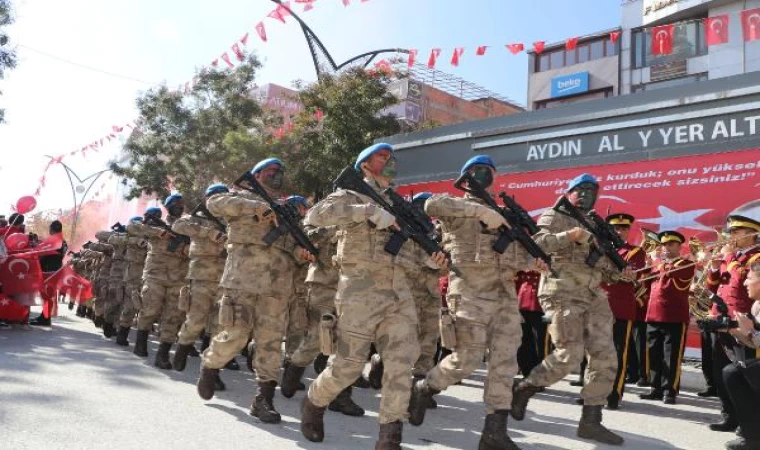 Van’da Cumhuriyet coşkusu