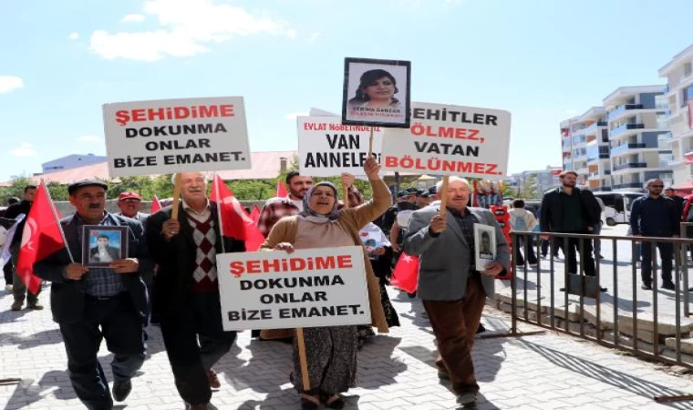 Van’da evlat nöbeti tutan anne: 12 yıldır kokusuna hasret kaldım