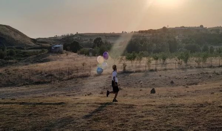 Van’da öğretmen ve öğrencilerden 100’üncü yıl klibi