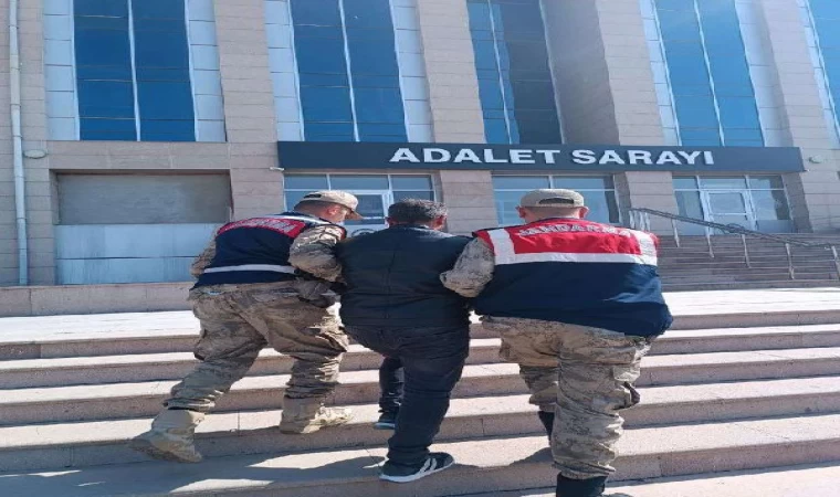 Van’da ’şok ev’ baskını; 42 kaçak göçmen ile 1 organizatör yakalandı