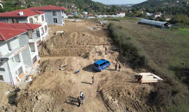 Yalovada villa inşaatı kazısında bulunan küp mezarda kazı çalışmaları başladı