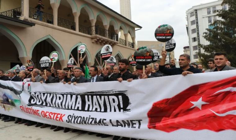 Yaşamını yitiren Filistinliler için Van’da gıyabi cenaze namazı kılındı, İsrail protesto edildi