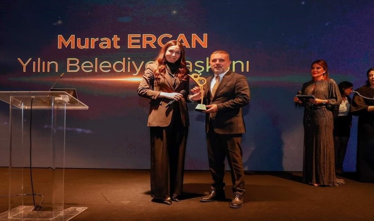 Yılın belediye başkanı ödülü Sincan Belediye Başkanı Murat Ercana