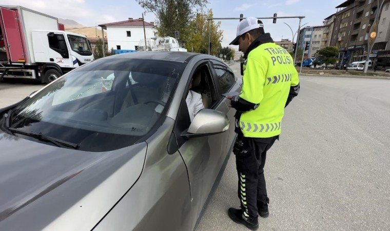 Yüksekovada emniyet kemeri denetimi yapıldı