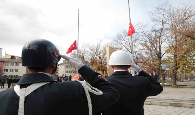 Ağrıda Atatürkü anma töreni düzenlendi