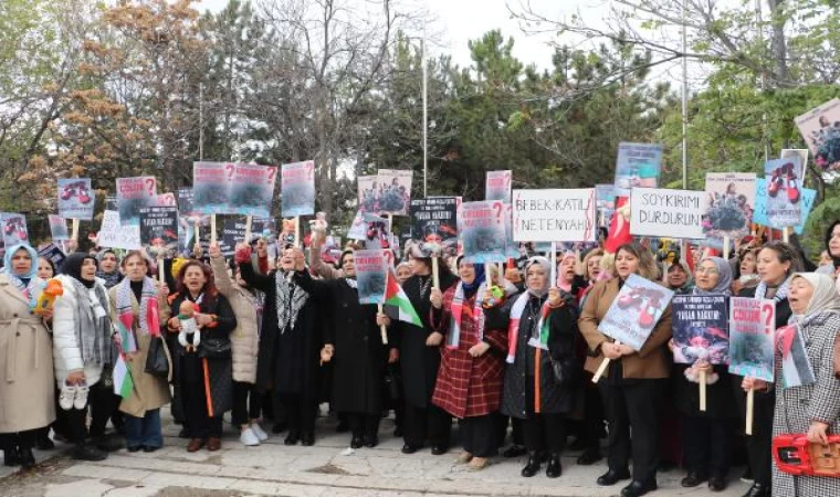 AK Parti’li kadınlardan İsrail Büyükelçiliği konutu önünde eylem