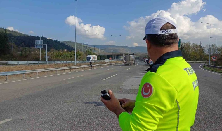 Anadolu Otoyolu Bolu Dağı geçişi trafiğe açıldı