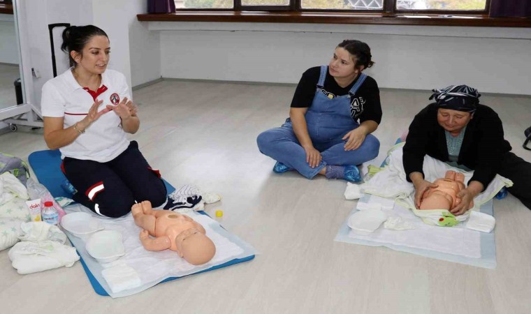 Anne adaylarına doğuma hazırlık kursu