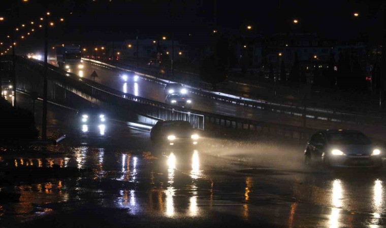 Antakyada yağışlı hava etkisini sürdürüyor