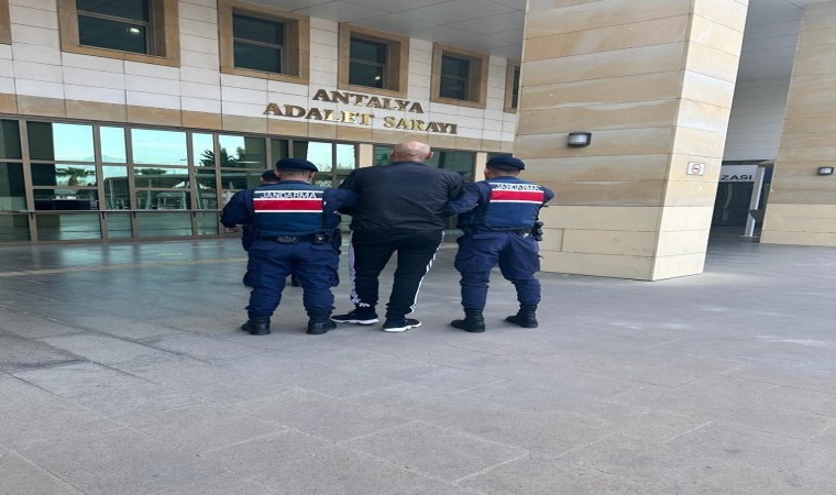 Antalyada 11 yıl 6 ay hapis cezası ile aranan hükümlü yakalandı