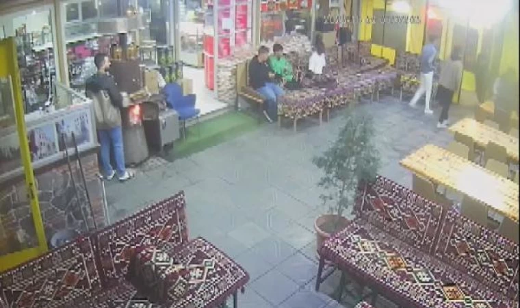 Arnavutköy’de kafeyi savaş alanına çevirdiler: 2 yaralı  