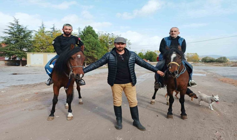 At severler Tavşanlı Kuruçayda buluştu